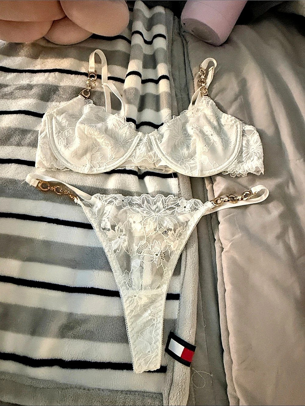 White Lace Bra & Thong Set Like New